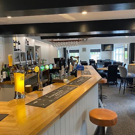 The New Wheel Inn Lymington Luaran gambar