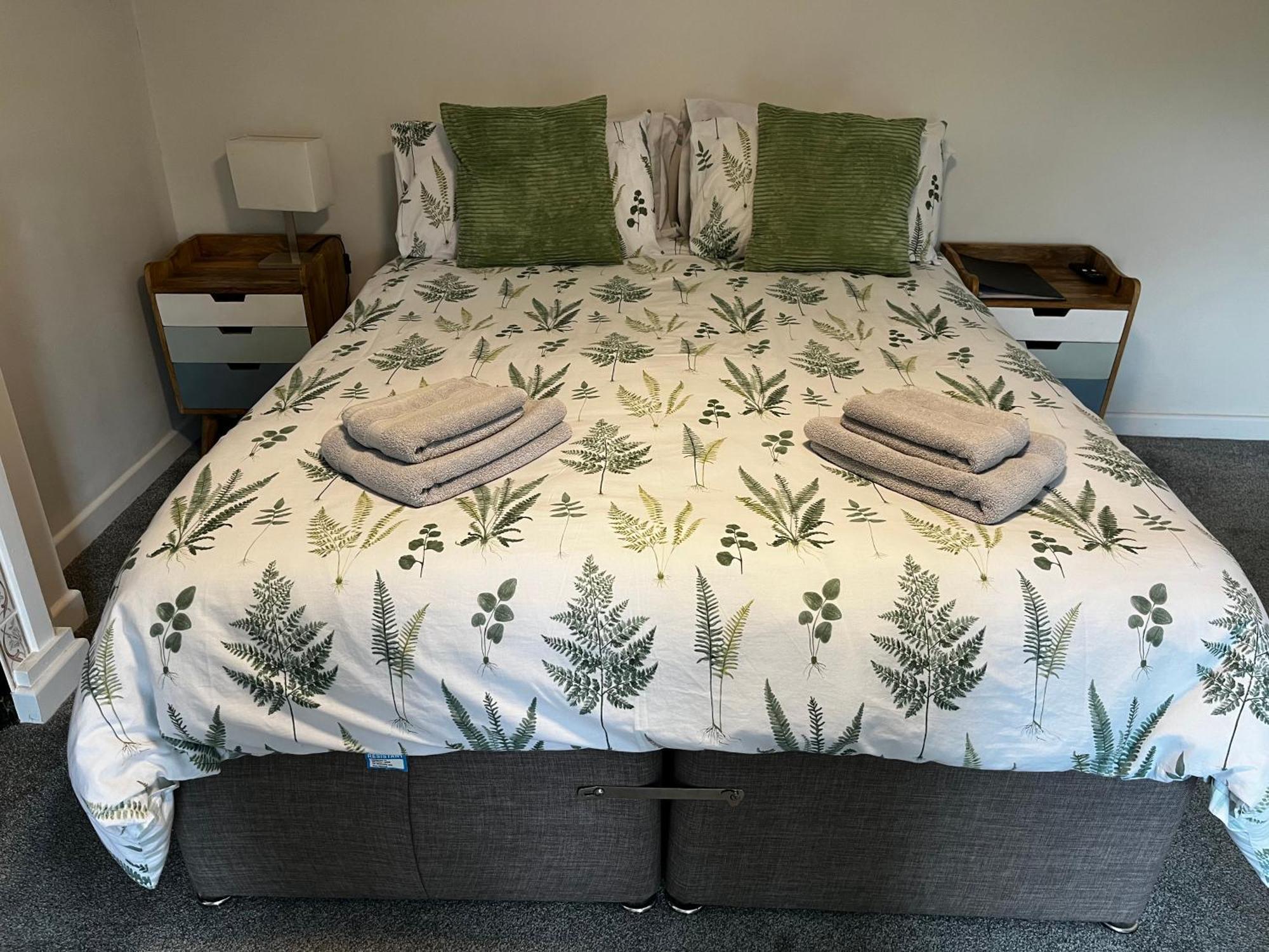The New Wheel Inn Lymington Luaran gambar